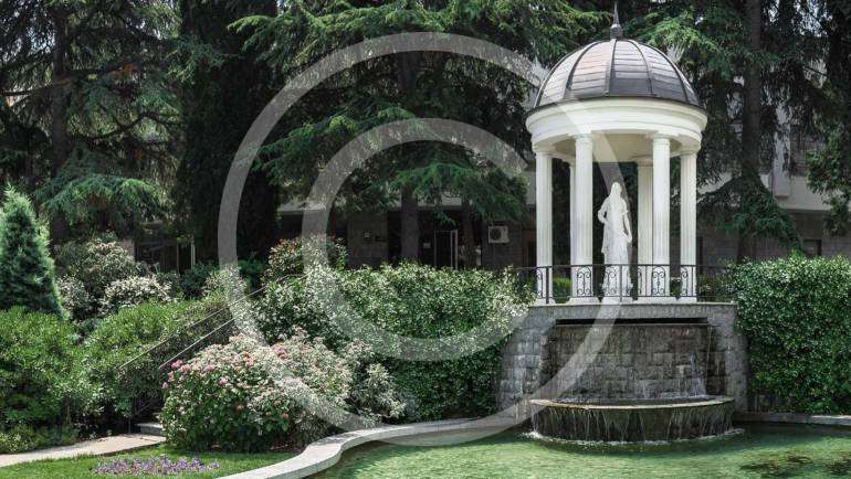 An Awe-Inspiring Outdoor Transformation